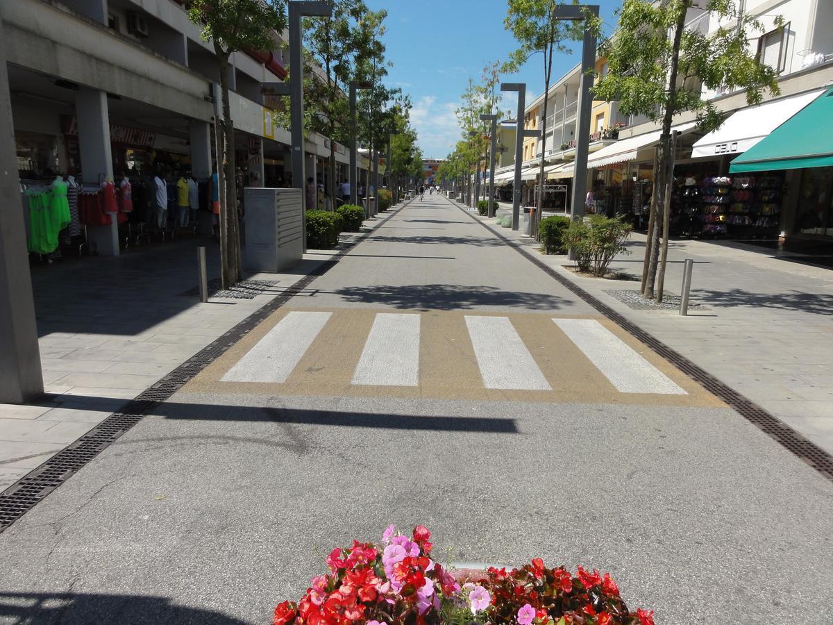 Columbus - Appartamenti Bibione Exterior foto